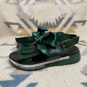 TIPE E TACCHI Italian Shoes Leather Sandals Sandals Kilt Bow EU 41 US 10.5 RARE